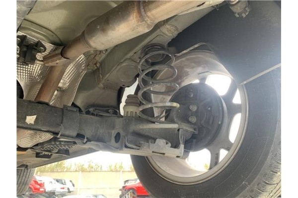 Recambio de puente trasero para citroen c4 cactus 1.5 business class referencia OEM IAM 9801942480  