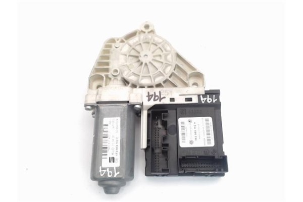 Recambio de motor elevalunas delantero derecho para seat altea (5p1) referencia OEM IAM 1K0959792H (1T0959702C) (5P0837402J) 