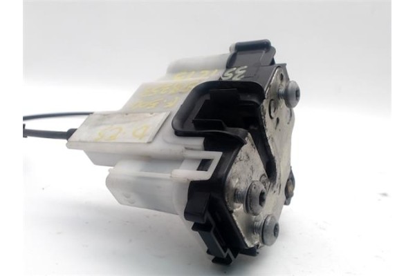 Recambio de cerradura puerta delantero izquierda para fiat 500 1.3 d multijet referencia OEM IAM 51935118 51827414 