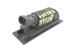 Recambio de piloto matricula trasero derecho para opel vectra c berlina 1.9 cdti referencia OEM IAM 13251936  