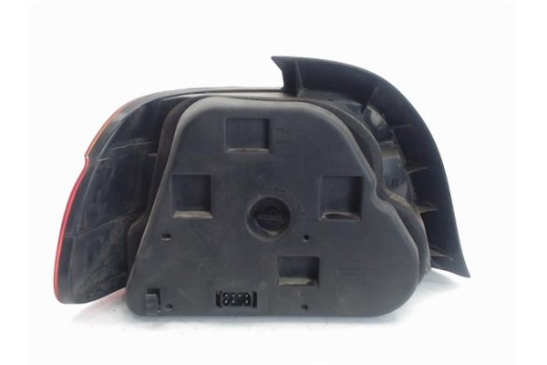 Recambio de piloto trasero derecho para bmw serie 5 berlina (e39) referencia OEM IAM 8356032 00724002 