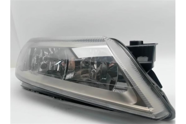 Recambio de faro delantero dcho para renault laguna ii (bg0) 2.0 16v (bg00, bg0k, bg0p, bg0w) referencia OEM IAM 8200163324 8900
