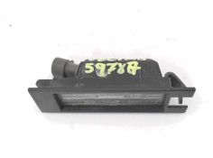 Recambio de piloto matricula trasero izquierdo para opel vectra c berlina 1.9 cdti referencia OEM IAM 13251936  