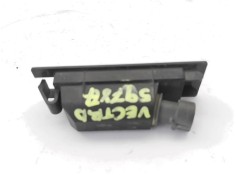 Recambio de piloto matricula trasero izquierdo para opel vectra c berlina 1.9 cdti referencia OEM IAM 13251936  