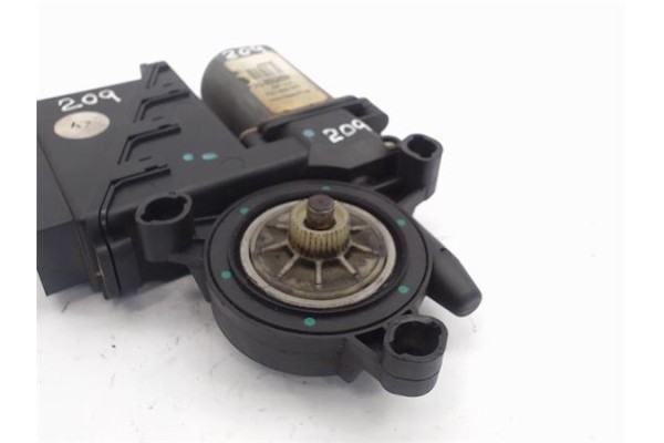 Recambio de motor elevalunas delantero derecho para skoda fabia (6y2/6y3) referencia OEM IAM 6Q1959801/SK240DDLSNFM 400550F/SW00