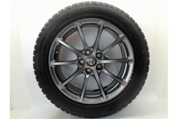 Recambio de llanta para alfa romeo giulia (952) 2.2 super referencia OEM IAM 156114248   Recambio de llanta para alfa romeo giulia (952) 2.2 super referencia OEM IAM 156114248