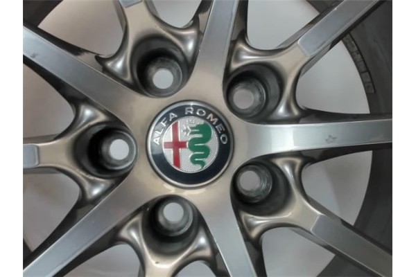 Recambio de llanta para alfa romeo giulia (952) 2.2 super referencia OEM IAM 156114248   Recambio de llanta para alfa romeo giulia (952) 2.2 super referencia OEM IAM 156114248