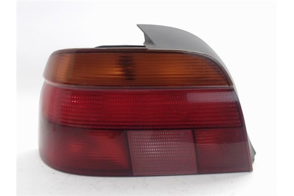 Recambio de piloto trasero izquierdo para bmw serie 5 berlina (e39) referencia OEM IAM 8358031 00724001 