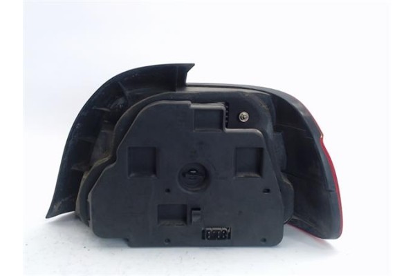 Recambio de piloto trasero izquierdo para bmw serie 5 berlina (e39) referencia OEM IAM 8358031 00724001 