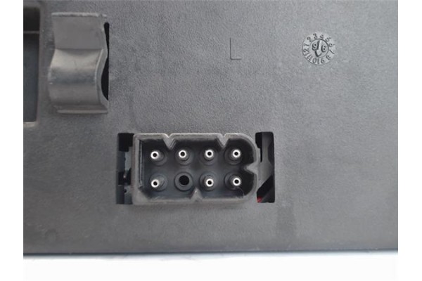 Recambio de piloto trasero izquierdo para bmw serie 5 berlina (e39) referencia OEM IAM 8358031 00724001 