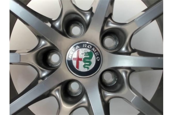Recambio de llanta para alfa romeo giulia (952) 2.2 super referencia OEM IAM 156114248  