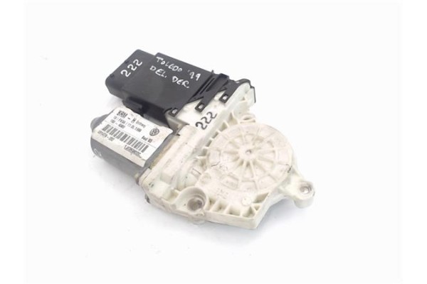 Recambio de motor elevalunas delantero derecho para seat toledo (1m2) referencia OEM IAM (1J0959802G) (9776101436-203) 