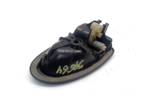 Recambio de manilla int. puerta delantero derecha para renault clio ii fase i (b/cb0) 1.5 dci (b/cb07) referencia OEM IAM 820002