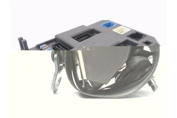 Recambio de manilla int. puerta delantero derecha para renault clio ii fase i (b/cb0) 1.5 dci (b/cb07) referencia OEM IAM 820002