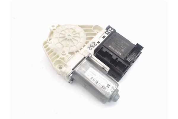 Recambio de motor elevalunas delantero derecho para seat leon (1p1) referencia OEM IAM (1K0959792M) (1T0959702G) (1P0837402E)  