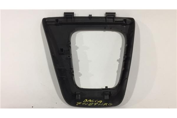 Recambio de embellecedor palanca cambio para dacia dokker 1.5 ambiance referencia OEM IAM 969351067R  