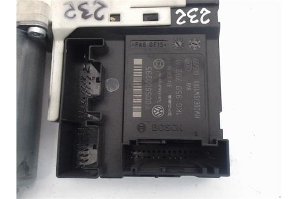 Recambio de motor elevalunas delantero derecho para seat leon (1p1) referencia OEM IAM (1K0959792M) (1T0959702G) (1P0837402E)  