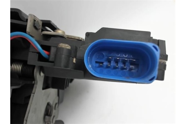 Recambio de cierre electromagnetico delantero izquierdo para audi a3 (8p1) 1.9 tdi ambiente referencia OEM IAM 4e1837015  