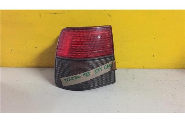 Recambio de piloto trasero izquierdo para seat toledo (1l) 1.6 base referencia OEM IAM 1L0945095F  