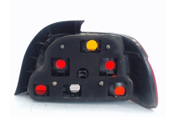 Recambio de piloto trasero izquierdo para bmw serie 5 berlina (e39) referencia OEM IAM 8358031 00724001 