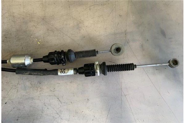 Recambio de varillas de cambio para opel vivaro 2.5 dti referencia OEM IAM 4422456 93453894 