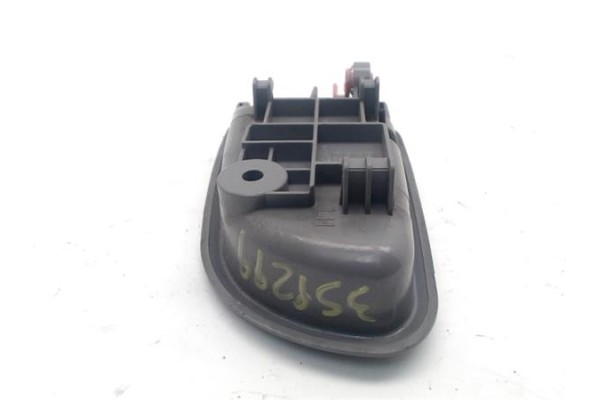 Recambio de manilla int. puerta delantero izquierda para kia picanto (sa) 1.1 referencia OEM IAM 8261007000 8261007000NL 