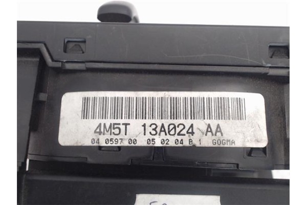 Recambio de mando de luces para ford focus berlina (cap) referencia OEM IAM 4M5T13A024AA  