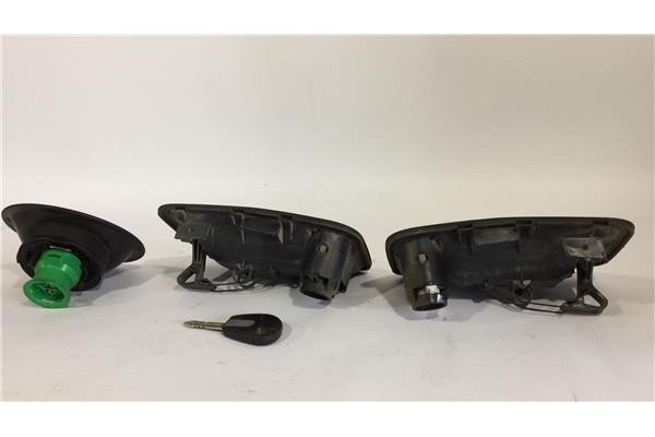 Recambio de llave para fiat i scudo (222) 1.9 d familiar (5 asientos) referencia OEM IAM 9790462280   Recambio de llave para fiat i scudo (222) 1.9 d familiar (5 asientos) referencia OEM IAM 9790462280