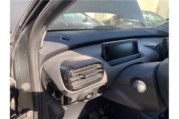 Recambio de rejilla entrada de aire para citroen c4 cactus 1.5 business class referencia OEM IAM 98138038XT  