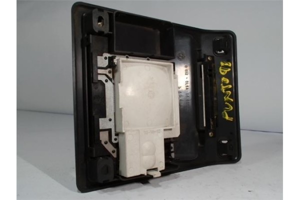 Recambio de luz delantero central techo para fiat i punto (176) berlina 1.6 90 sporting referencia OEM IAM B032 0880001 