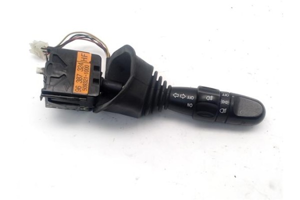 Recambio de mando de luces para chevrolet nubira wagon 2.0 cdx referencia OEM IAM 96387324  