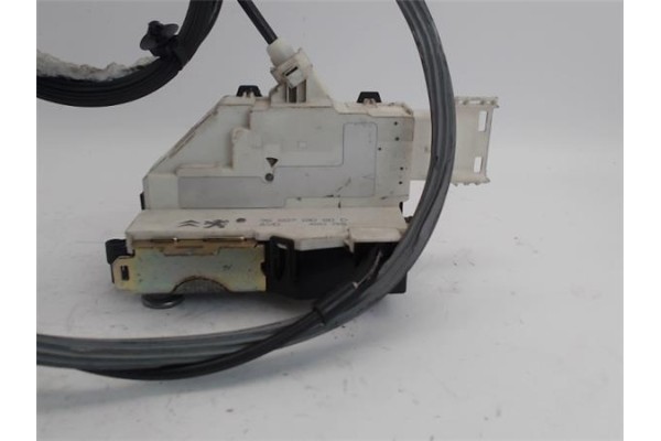 Recambio de cierre electromagnetico delantero derecho para peugeot 1007 1.4 sport referencia OEM IAM 9660701080d  