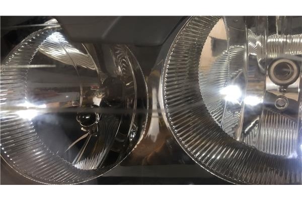 Recambio de faro delantero izquierdo para renault clio ii fase ii (b/cb0) 1.2 community referencia OEM IAM 7701054058 2741173 77