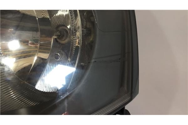 Recambio de faro delantero izquierdo para renault clio ii fase ii (b/cb0) 1.2 community referencia OEM IAM 7701054058 2741173 77