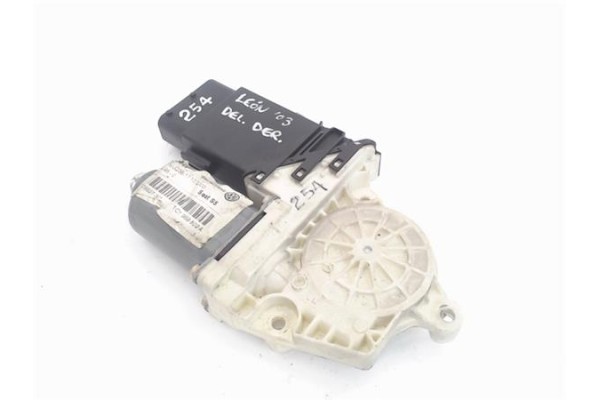 Recambio de motor elevalunas delantero derecho para seat leon (1m1) referencia OEM IAM (1C1959802A) (9776105415-301) 1C1959802A 