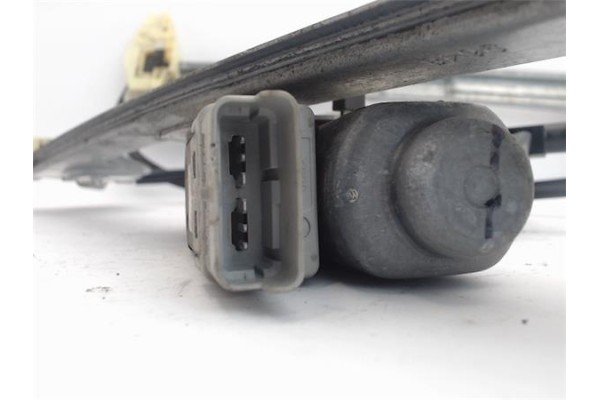 Recambio de mecanismo elevalunas delantero derecho para peugeot 1007 1.4 sport referencia OEM IAM 503620080210  