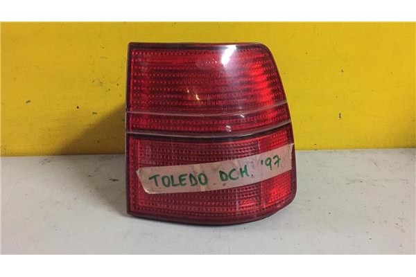 Recambio de piloto trasero derecho para seat toledo (1l) 1.6 base referencia OEM IAM 6R0142795  