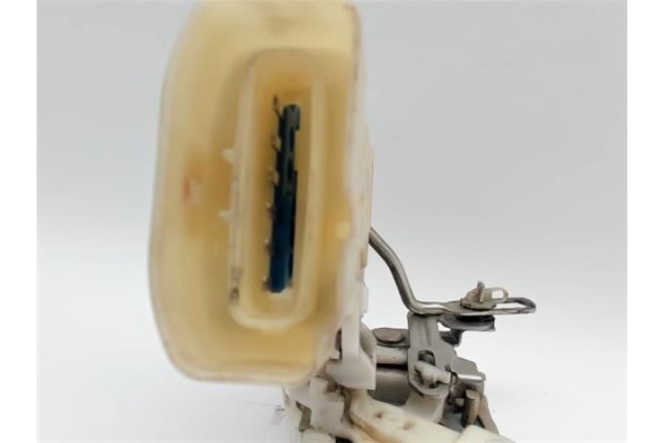 Recambio de cierre electromagnetico delantero izquierdo para toyota yaris (ncp1/nlp1/scp1) 1.4 d-4d referencia OEM IAM 030402  