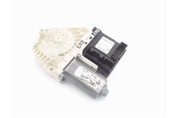 Recambio de motor elevalunas delantero derecho para seat leon (1p1) referencia OEM IAM (1K0959792H) (1T0959702C) (1P0837402A) 