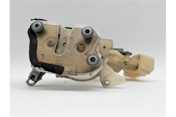 Recambio de cierre electromagnetico delantero izquierdo para toyota yaris (ncp1/nlp1/scp1) 1.4 d-4d referencia OEM IAM 030402  