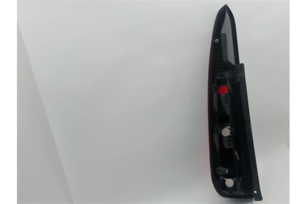 Recambio de piloto trasero derecho para ford fusion (cbk) 1.4 tdci referencia OEM IAM 2N113A602B  