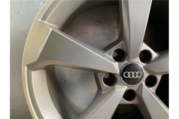 Recambio de llanta para audi rs3 sportback (8vf) 2.5 tfsi quattro referencia OEM IAM 8V0601025ES   Recambio de llanta para audi rs3 sportback (8vf) 2.5 tfsi quattro referencia OEM IAM 8V0601025ES