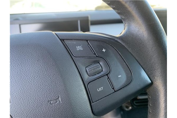 Recambio de volante para citroen c4 cactus 1.5 business class referencia OEM IAM 98031272YC  