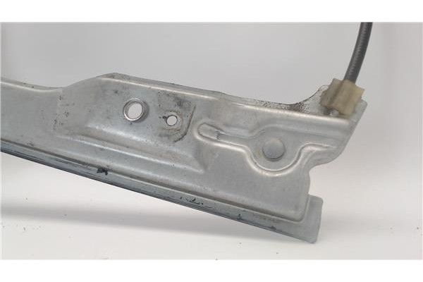 Recambio de mecanismo elevalunas delantero izquierdo para citroen c4 berlina referencia OEM IAM 9221V1 37541 
