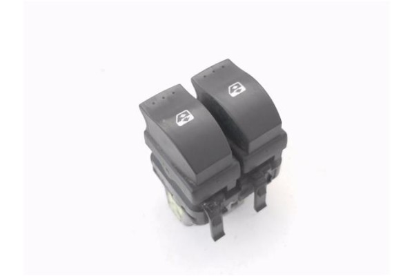 Recambio de mando elevalunas delantero izquierdo para renault grand scénic ii (jm0/1_) 1.9 dci (jm14) referencia OEM IAM 315042B