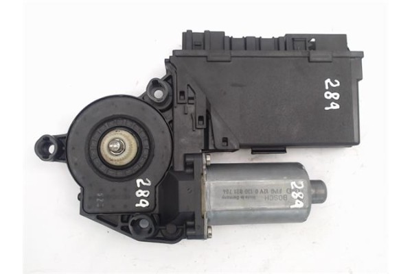 Recambio de motor elevalunas delantero derecho para audi a4 avant (8e) referencia OEM IAM 8E1959802B 105841-101/5WK47006ABF 