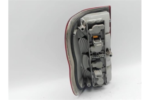 Recambio de piloto trasero derecho para opel combo (corsa b) 1.7 d referencia OEM IAM 1223531  