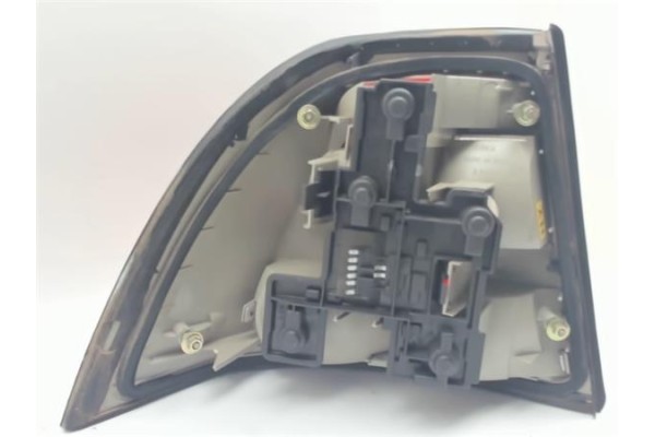 Recambio de piloto trasero derecho para opel vectra b berlina 1.6 i 16v referencia OEM IAM 62145 62145 