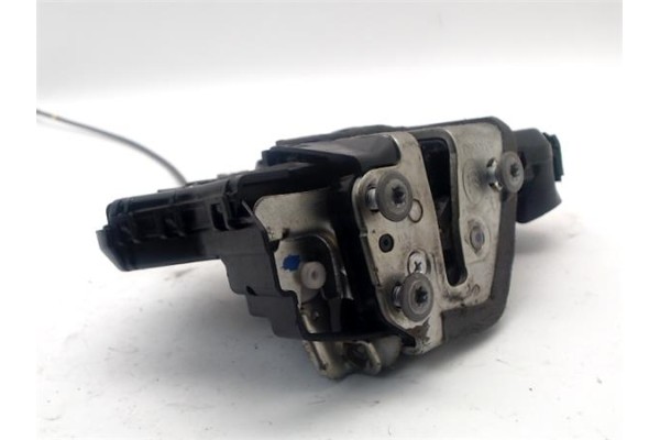 Recambio de cerradura puerta delantero derecha para toyota auris (e15) 2.0 d-4d referencia OEM IAM 6903012490 A046693 