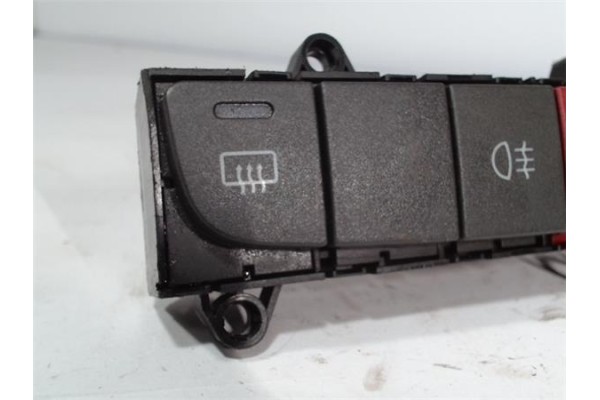 Recambio de interruptor luces emergencia para fiat ducato 3 combi 30 2.3 150 teilverglast referencia OEM IAM 7354213590 30280111